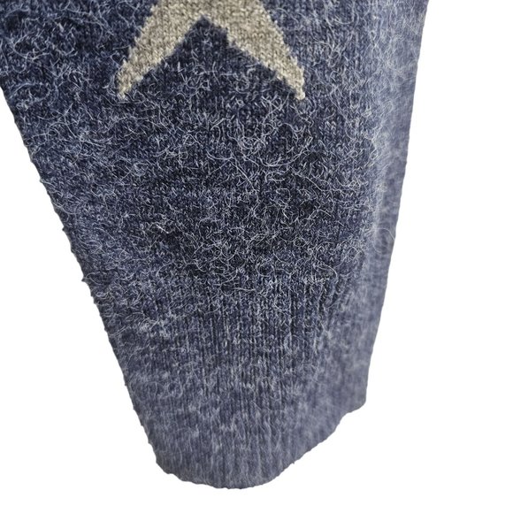 Color Eighteen Womens Sweater, blue sweater with gray stars in Size M - Picture 4 of 9